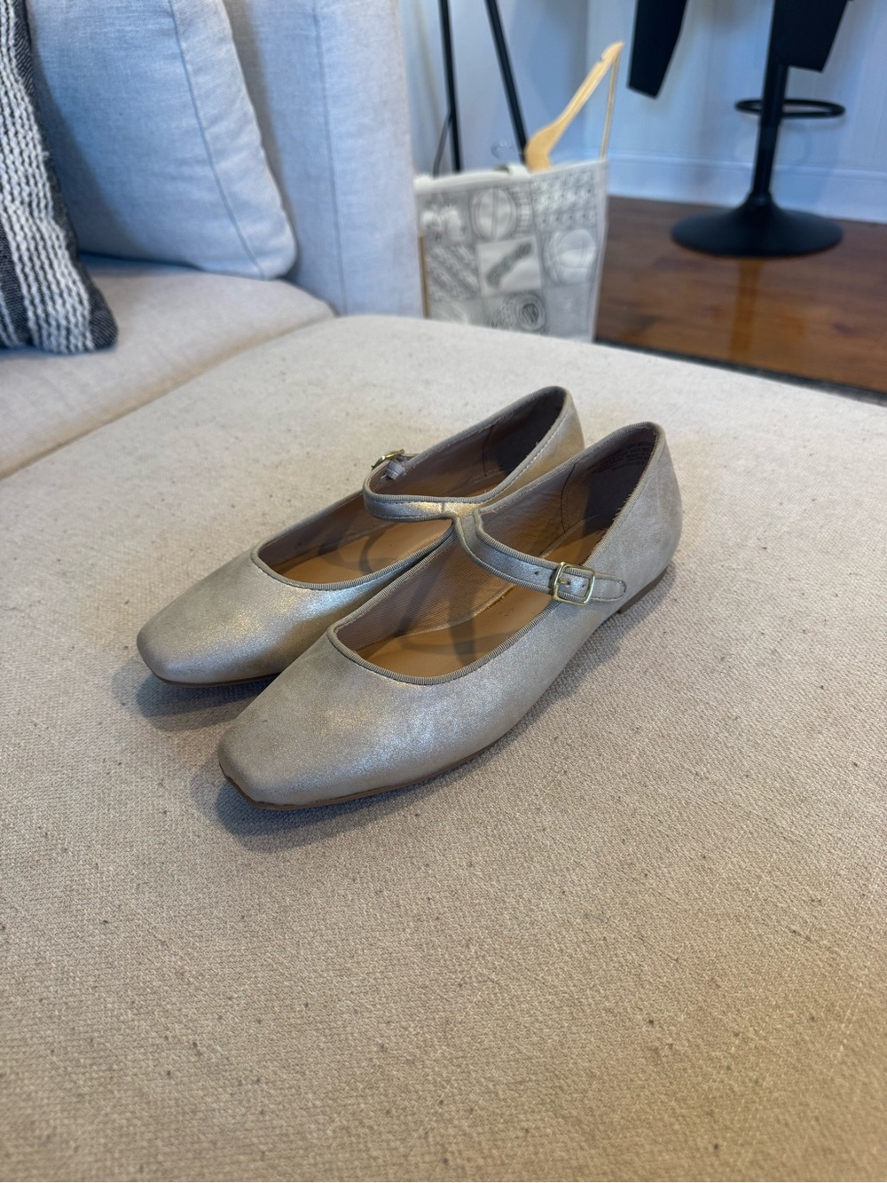 Time And Tru Mary Jane Ballet Flats, Antique Gold, Sz 8 US, NWOT